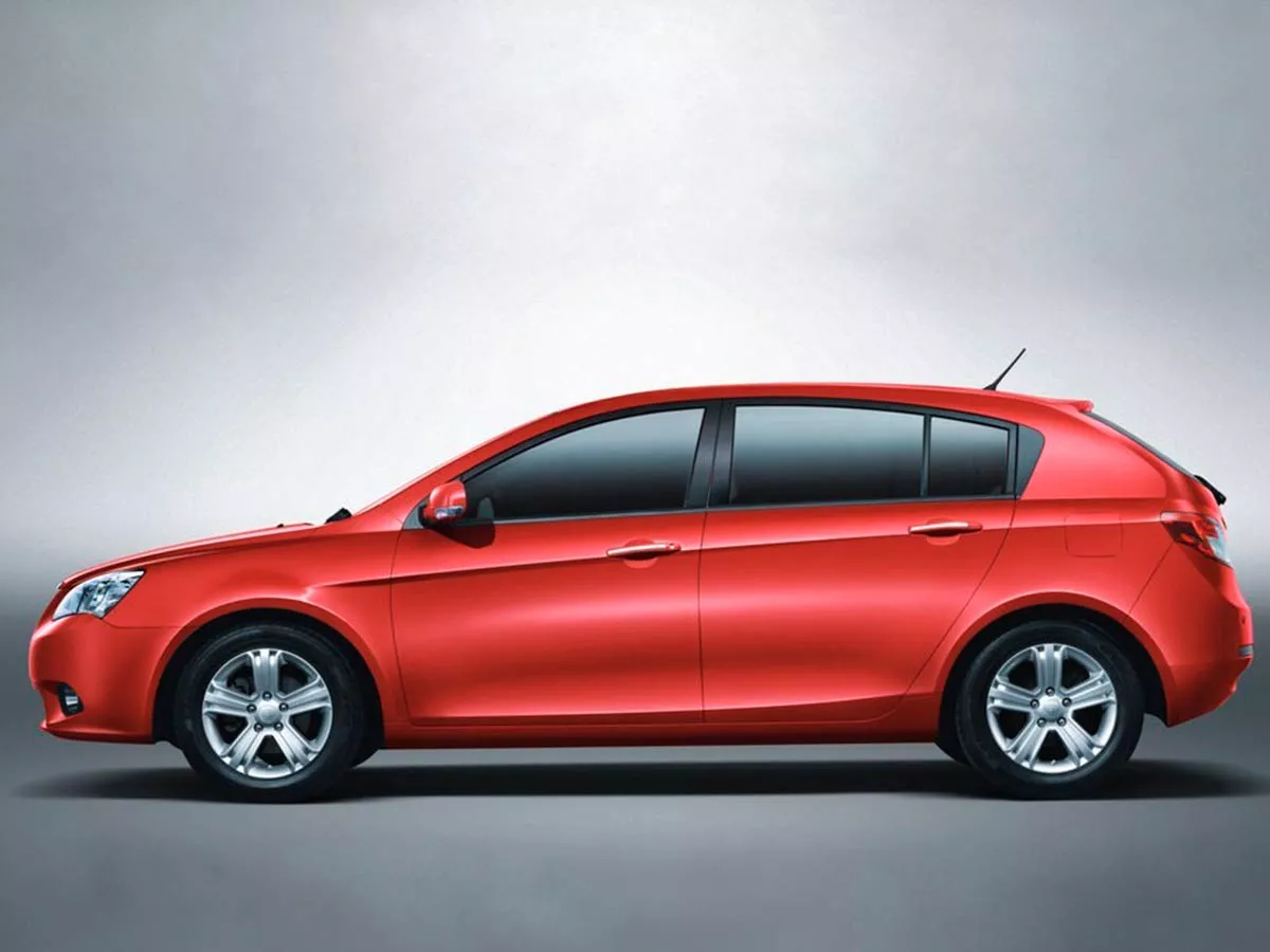 Geely Emgrand EC7 Хэтчбек