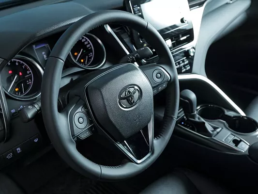 Toyota camry 2021 blue classic