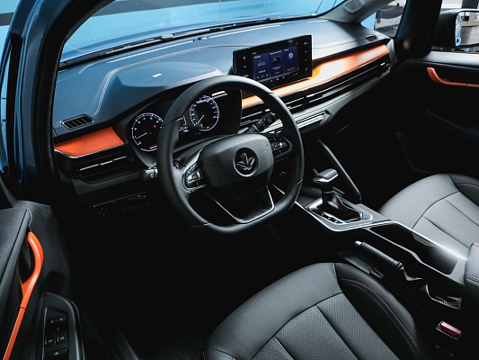 Livan X3 Pro Luxury 1.5 CVT Blue 1