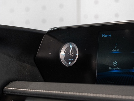 Lexus UX 200 Enjoy 2.0 CVT Red