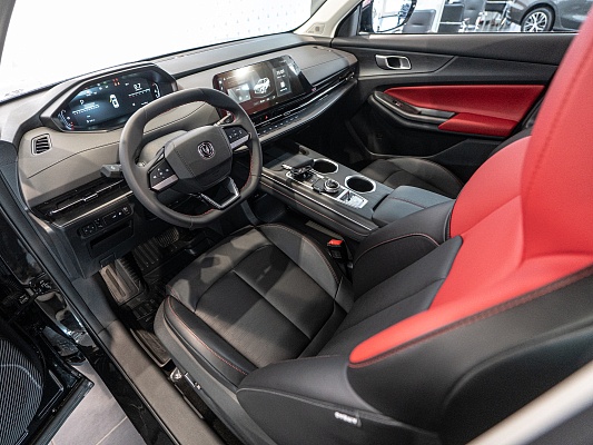 Changan UNI-S Tech 1.5 AMT Black