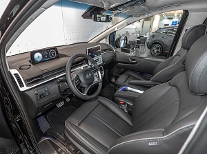 Hyundai Staria Premium 2.2 AT