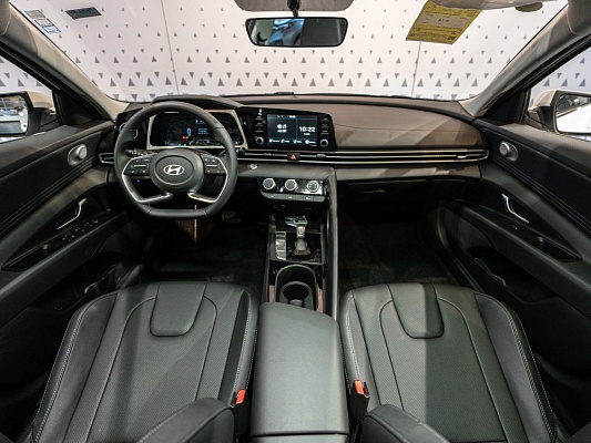 Hyundai Elantra NEW TOP 1.5 CVT White