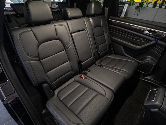 Dongfeng DFSK ix7 Premium 2.0 AT Black