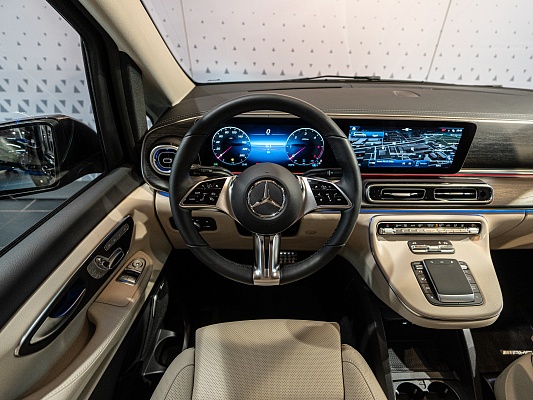 Mercedes-Benz V-class Avantgarde 2.0 AT Black