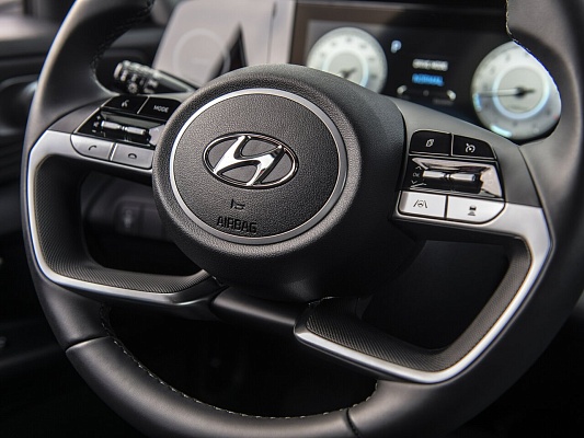 Hyundai Elantra Comfort 1.6 AT Grey
