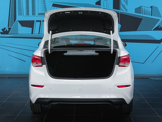 Changan Alsvin DLX 1.5 AMT White